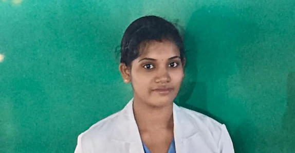 ജയിൽമോചിതനായ ആന്ധ്രാ സ്വദേശിക്ക് കൈത്താങ്ങായി മലയാളി നഴ്സ്; സ്നേഹത്തണലിൽ നാടണഞ്ഞു