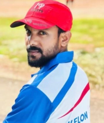 മലപ്പുറം മഞ്ചേരിയില്‍ അതി ക്രൂരമായ കൊലപാതകം കാടുവെട്ടുന്ന യന്ത്രം ഉപയോഗിച്ച് യുവാവിനെ കഴുത്തറുത്ത് കൊന്നു