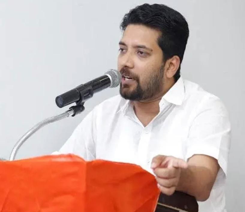 പേരമ്പ്രയില്‍ വെച്ച് ഷാഫി പറമ്പില്‍ എം പി ക്ക് ലാത്തിച്ചാര്‍ജ്ജില്‍ മൂക്കിന് ഗുരുതരമായ പരിക്കേറ്റ സംഭവത്തില്‍ വെളിപ്പെടുത്തലുമായി വടകര എംപി.ഷാഫി പറമ്പിൽ