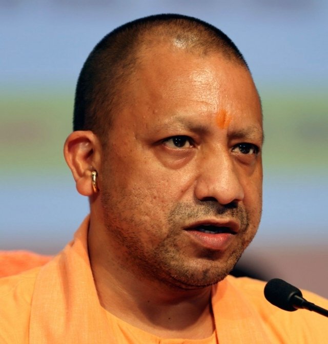 യോഗി ആദിത്യനാഥിന്റെ ഹലാൽ സർട്ടിഫിക്കേഷൻ പ്രസ്താവനയെ തുടർന്ന് ഉത്തർപ്രദേശിൽ വീണ്ടും രാഷ്ട്രീയ വിവാദം