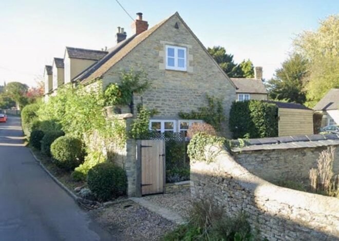 ഓക്‌സ്‌ഫോർഡ്‌ഷെയറിലെ ഒരു ഗ്രാമത്തിൽ ഒമ്പത് വയസ്സുകാരിയായ പെൺകുട്ടിയെ മരണപ്പെട്ട നിലയിൽ കണ്ടെത്തി