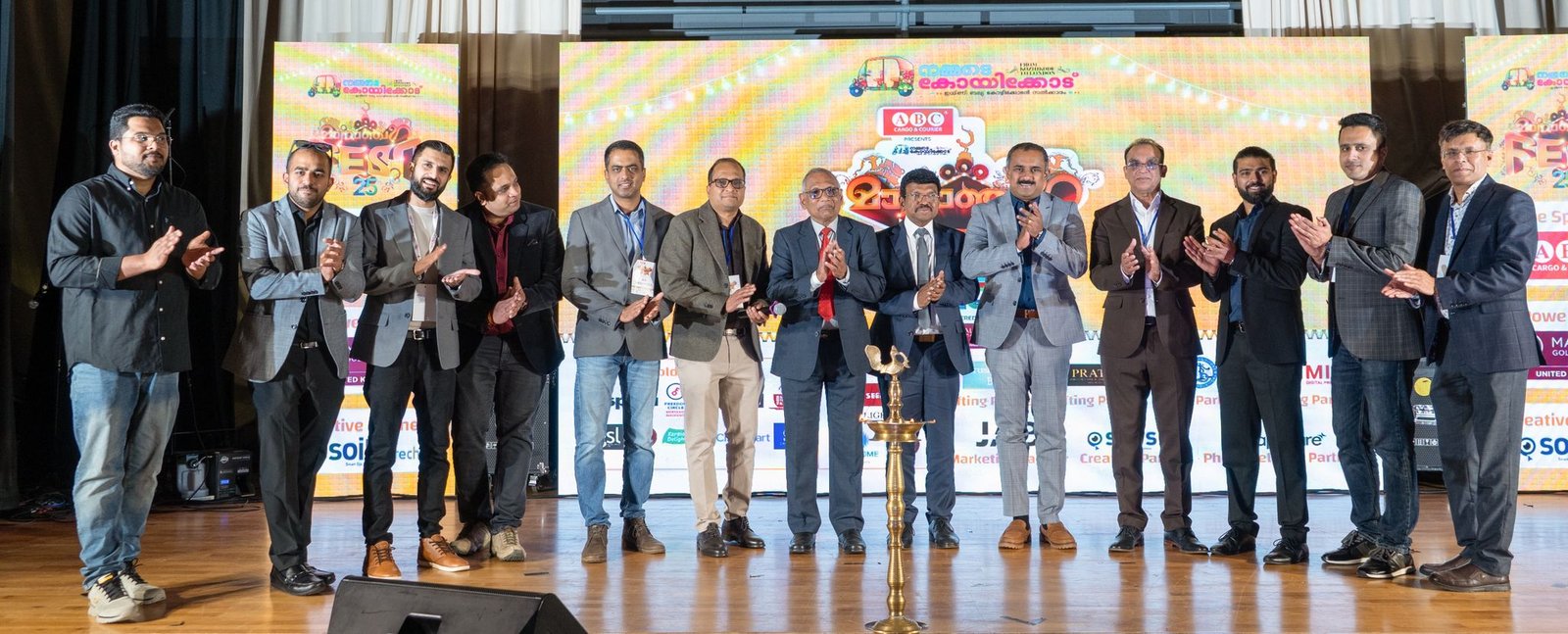 യു കെയിലെ കോഴിക്കോടുകാരുടെ സൗഹൃദ കൂട്ടായ്മയായ “നമ്മുടെ കോഴിക്കോട് ” എന്ന സംഘടന മാനാഞ്ചിറ ഫെസ്റ്റ് 25 എന്ന പേരിൽ ഈ വർഷത്തെ കൂടിച്ചേരൽ വിപുലമായി ആഘോഷിച്ചു.