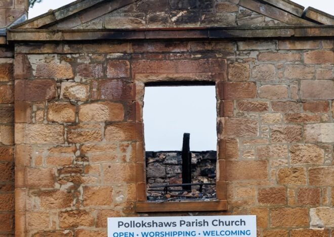 സ്കോട്ട്ലണ്ടിലെ ഗ്ലാസ്‌ഗോയിൽ ചരിത്ര പ്രസിദ്ധമായ പള്ളി കഴിഞ്ഞ രാത്രിയിൽ തീപിടിത്തത്തിൽ കത്തി നശിച്ചു