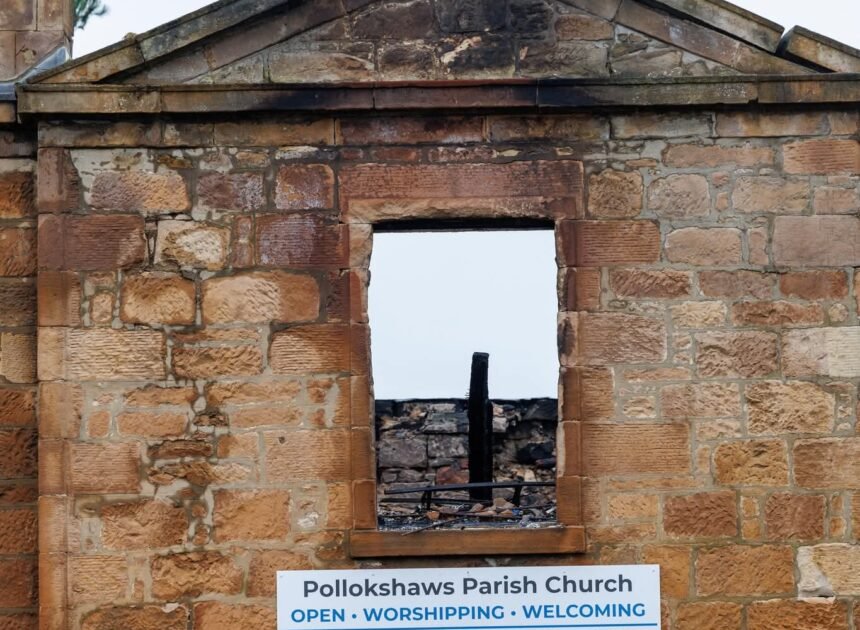 സ്കോട്ട്ലണ്ടിലെ ഗ്ലാസ്‌ഗോയിൽ ചരിത്ര പ്രസിദ്ധമായ പള്ളി കഴിഞ്ഞ രാത്രിയിൽ തീപിടിത്തത്തിൽ കത്തി നശിച്ചു