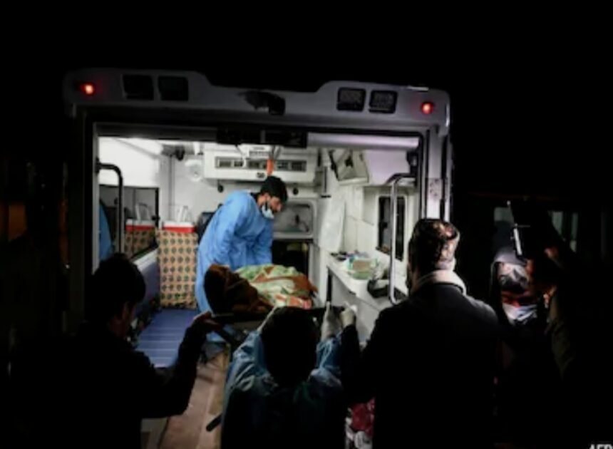 അഫ്‌ഘാനിസ്ഥാനിലെ ആശുപത്രിയിലേക്ക് പാകിസ്ഥാൻ ആക്രമണം 400 ൽ അധികം ആളുകൾ കൊല്ലപ്പെട്ടു